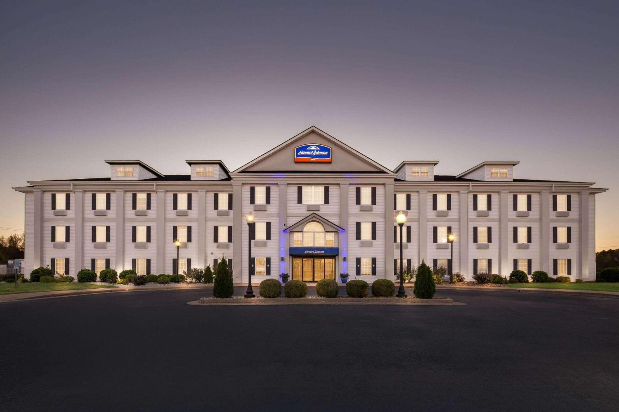 Howard Johnson By Wyndham Jackson Exterior photo